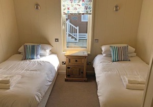 2 bedroom accommodation in Lowestoft