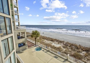 Luxurious Oceanfront Condo with Free Water Park, Pirate's Voyage, Mini-Golf & More! OOP309