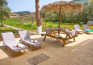 Katoi studio 3 Agios Georgios Pagoi