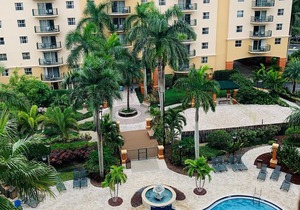 NEW YEARS DEAL TWO BEDROOM FABULOUS WYNDHAM PALM AIRE POOLS, BEACH, GOLF!