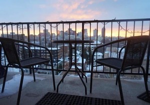 Gorgeous Downtown Sunset Views! Minutes Away From So Much, Yet Nice And Quiet!