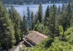 BOATDOCK W/2 SLIPS,WATER TRAMPOLINE, FLOATING ISLAND,SHUFFLEBOARD,GAMEROOM