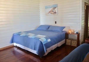 Southshore Waterfront Home, just a short walk to West Bay Beach