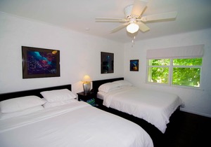 NEWLY RENOVATED 7 MILE BEACHFRONT W/ SUNSET VIEW! NEAR EVERYTHING !