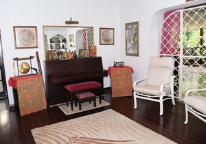 Luxurious Eco friendly, Vegetarian Suite in the Hummingbird Apartment
