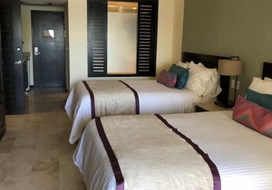 Casa Dorada- Fantastic luxury two bedrooms ocean view apartment at Casa Dorada.