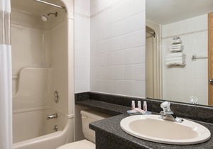 Days Inn by Wyndham Orillia