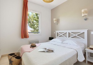 Bright maisonette near a medieval town with a city wall