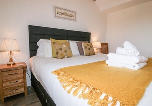 Trevenna Stables, VERYAN