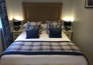 Bluebell Lodge 7 with Hot Tub, Newton Stewart