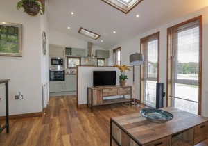 9 Meadow Retreat