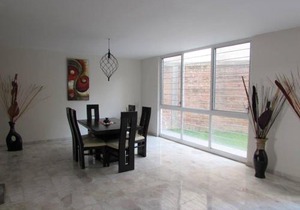 Calm Residence 200m ColomosPark/10min Andares Mall