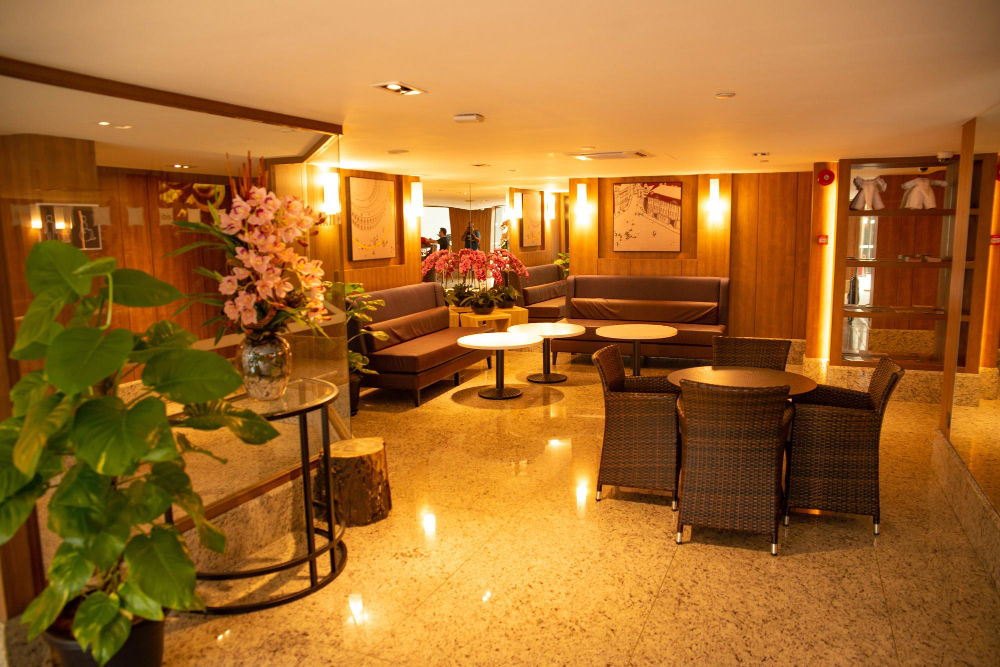 Pearl of Naithon Apartment BG02 by Alexanders