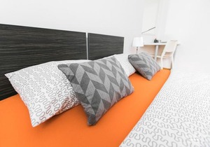 Luxurious Ruby Apartment