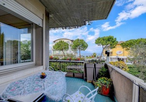 DesenzanoLoft Il girasole del Lago