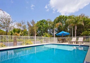 Econolodge Wesley Chapel