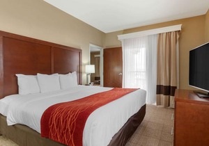 Comfort Inn & Suites Page at Lake Powell