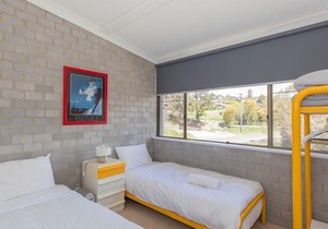 Tanderra 17/28 Park Road