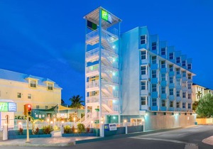 Holiday Inn Express & Suites Nassau