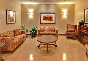 Holiday Inn Express Hotel & Suites Brockville