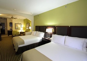 Holiday Inn Express Hotel & Suites Nacogdoches