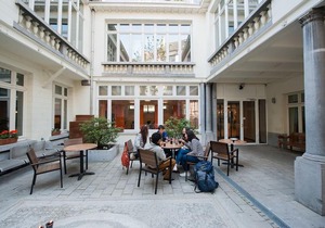 Jacques Brel Youth Hostel