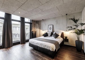 Upstairs Hotel