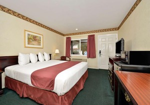 Americas Best Value Inn - Sky Ranch