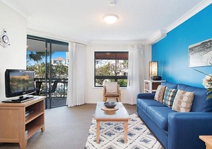 Calypso Plaza Resort Unit 217 - Central Coolangatta beachfront location