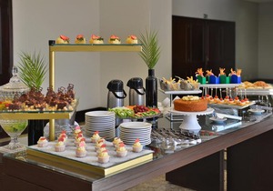 Hotel Deville Business Maringa