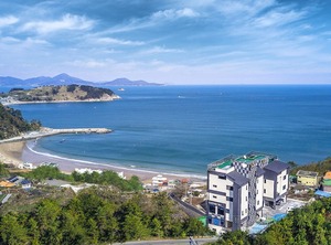 Jini Pension | Sibang-ri