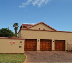 Augusta Villa St Pio 