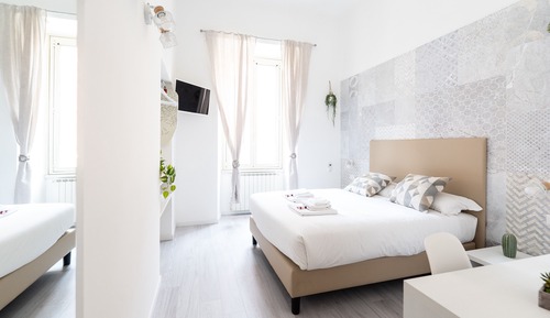 Room (6)