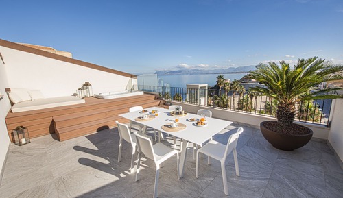 Romantic Suite, Hot Tub, Sea View (Incanto)