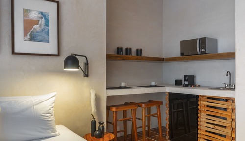 Premium Studio Suite, 1 King Bed, Terrace