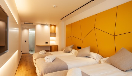Family Triple Room, 3 Twin Beds, Courtyard View
