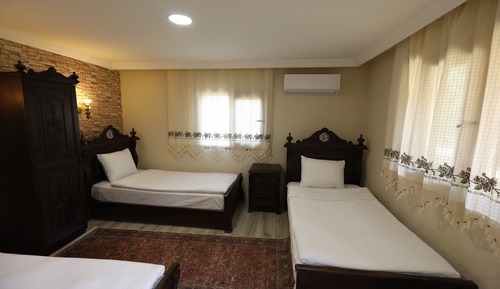Comfort Triple Room