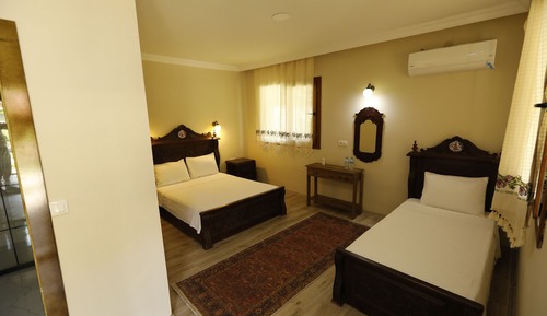 Comfort Triple Room