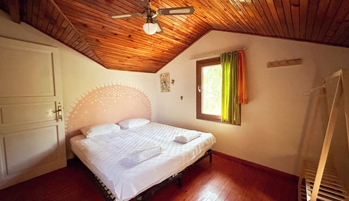 Classic Double or Twin Room, Private Bathroom