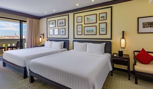Family Room, 2 Queen Beds, Balcony, Partial Ocean View (Quadruple)