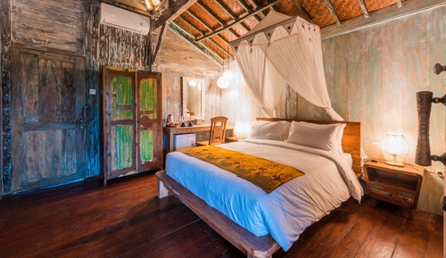 One bedroom Joglo House