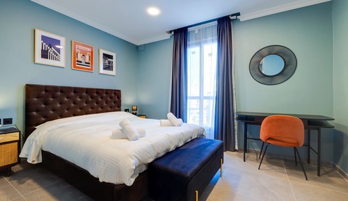 Apartment (3 Bedrooms)