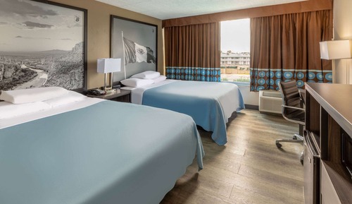 Room, 2 Queen Beds, Non Smoking