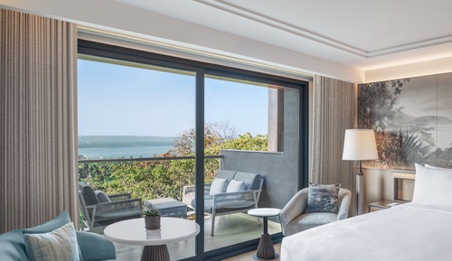 Luxury Room, 1 King Bed, Non Smoking