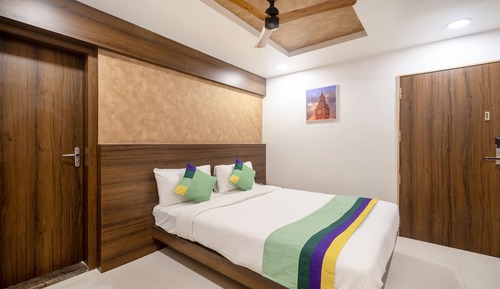 Economy Room