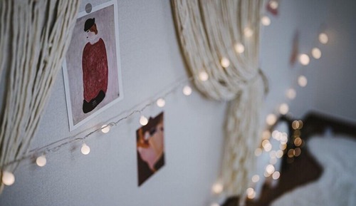 Room (NINETEEN)