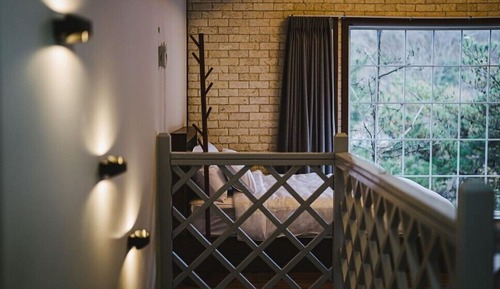 Room (TWENTY TWO)