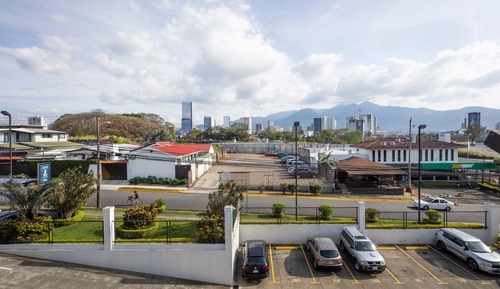 Standard Room, 1 King Bed, City View