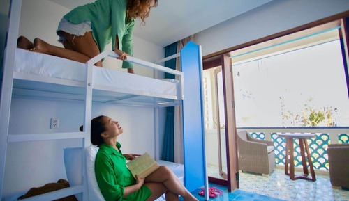 Comfort Shared Dormitory, Women only, Partial Ocean View, Beachside