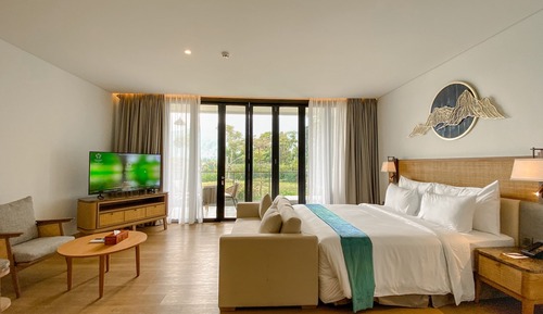 One Bedroom King Villa